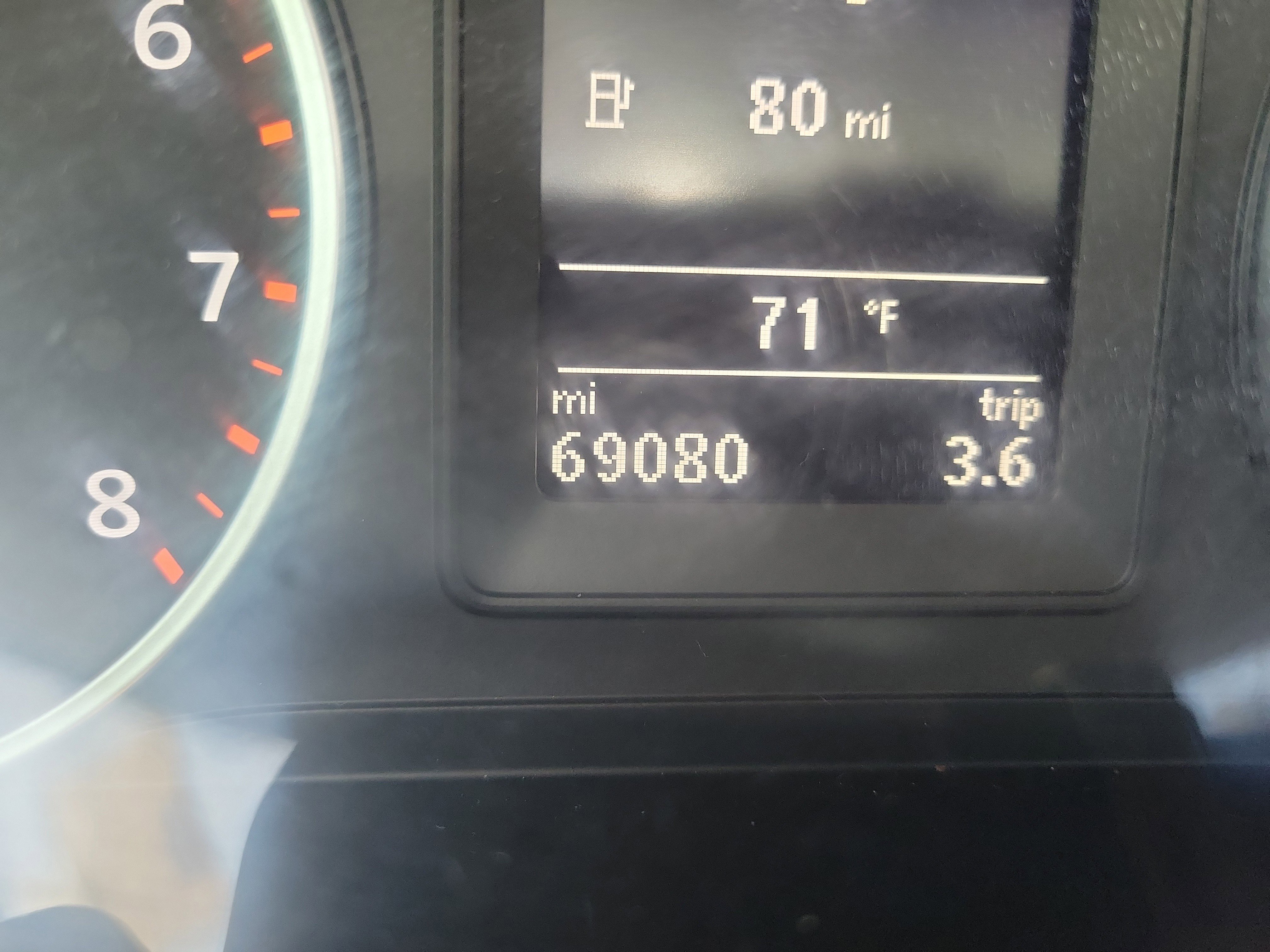 Used 2017 Volkswagen Tiguan SEL image 28
