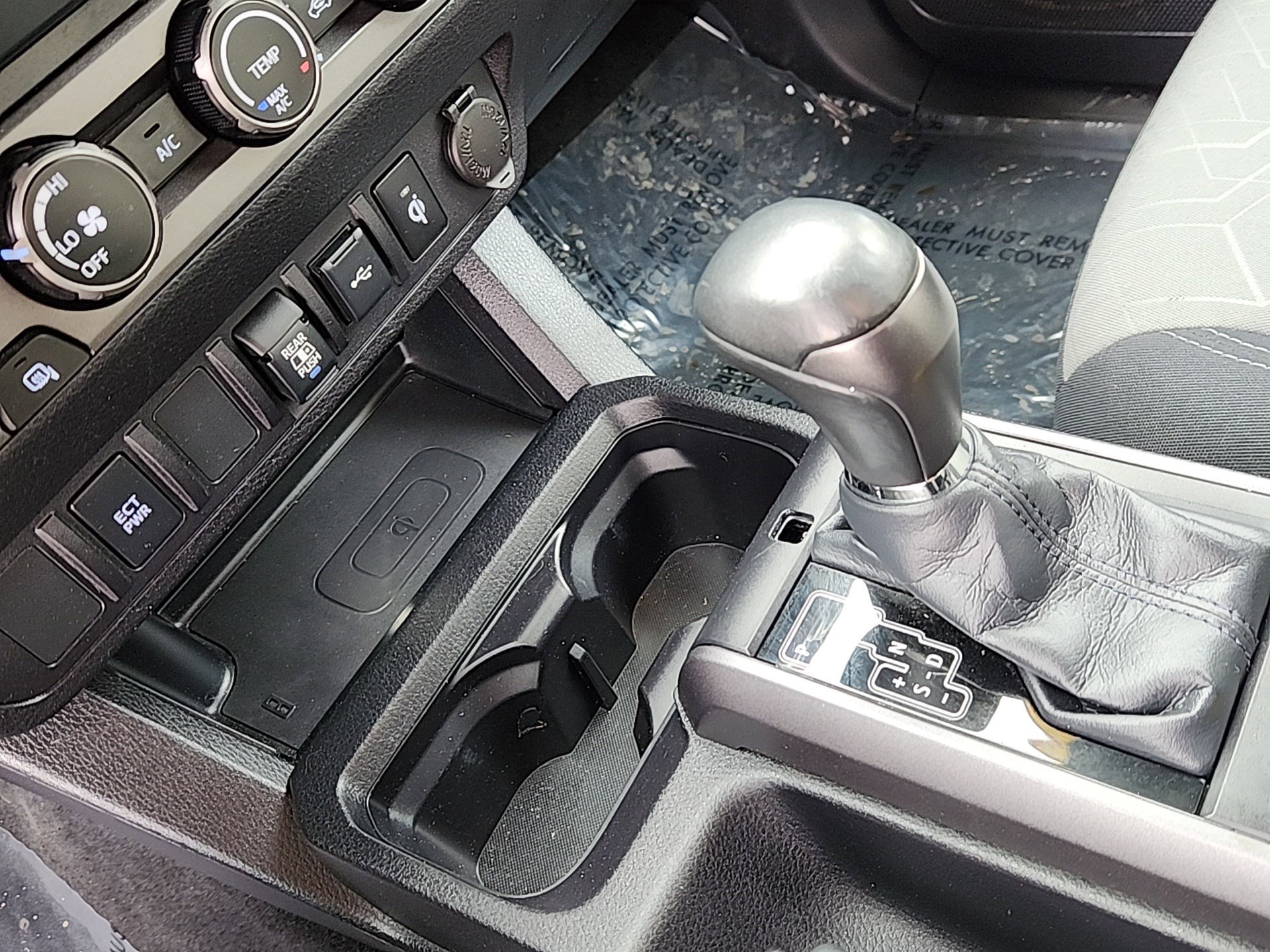 Used 2020 Toyota Tacoma TRD Sport image 17