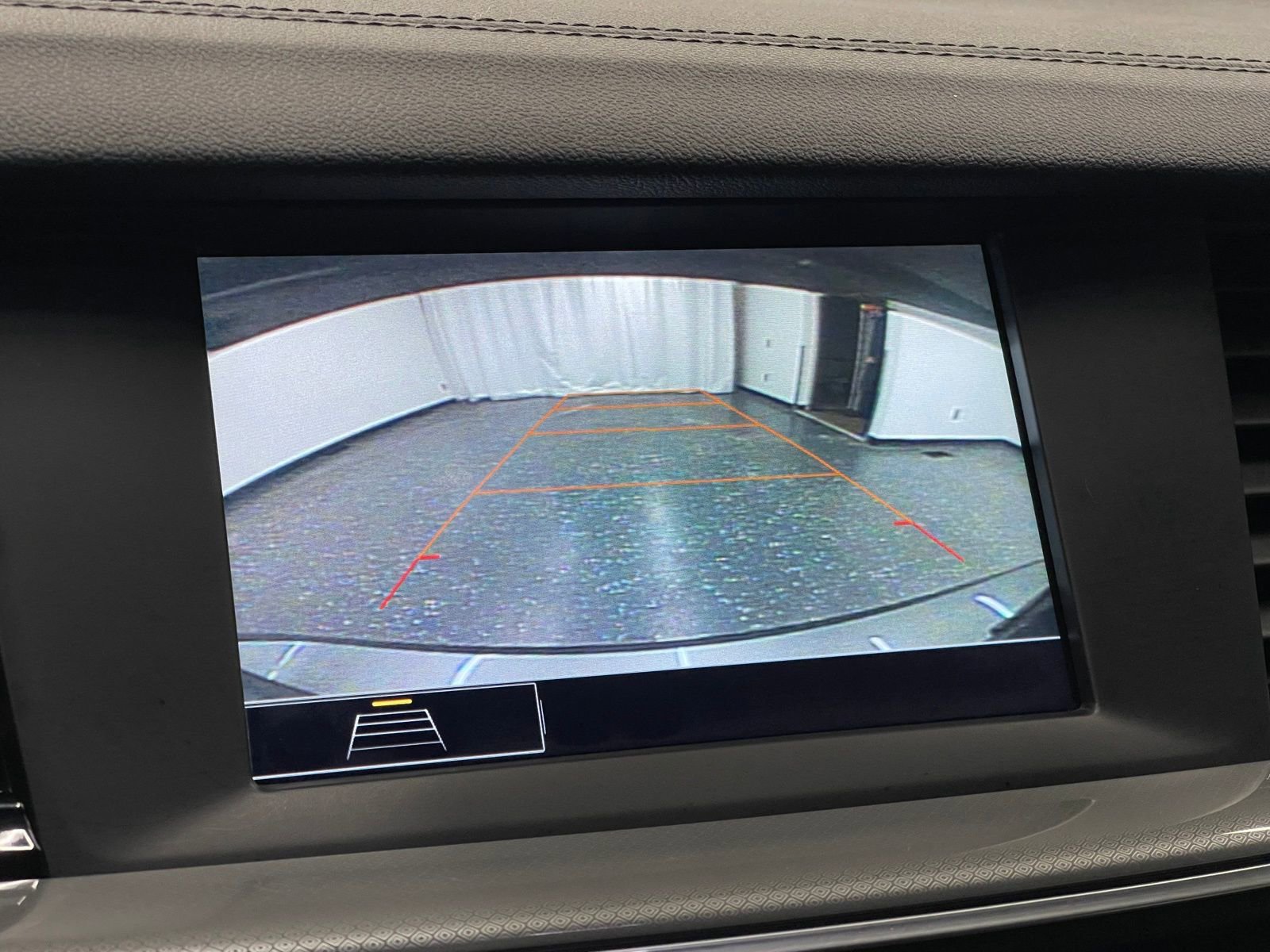 Used 2019 Buick Regal Preferred w/ Driver Confidence Package I image 16