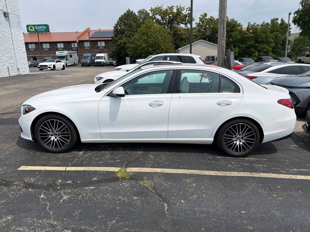Used 2023 Mercedes-Benz C 300 Sedan image 5