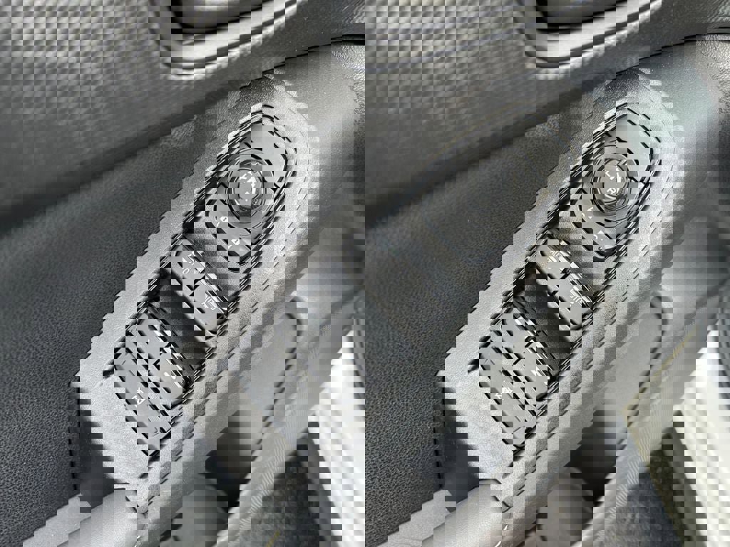 Used 2024 Subaru Crosstrek 2.5i Sport image 23