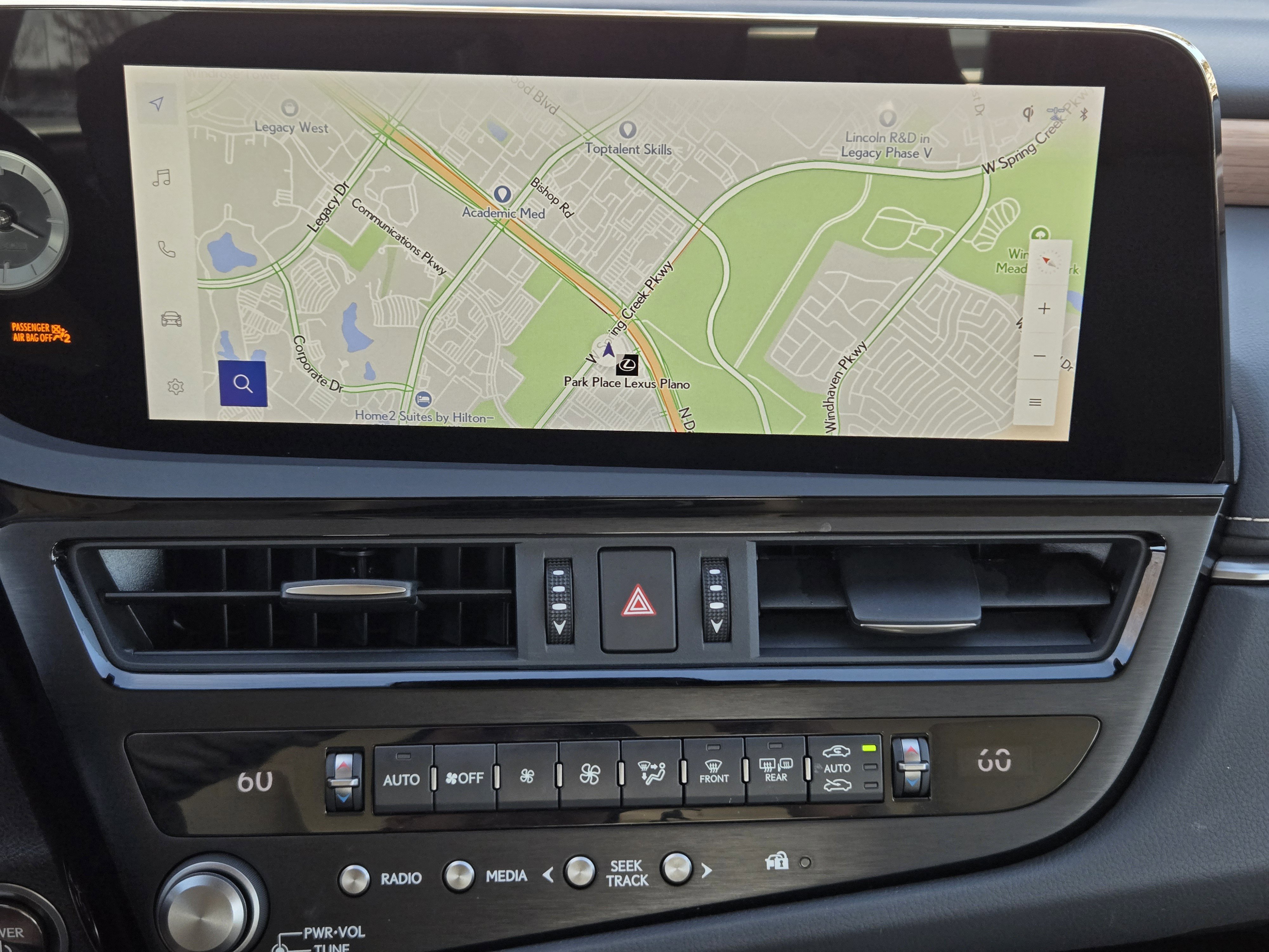 Used 2025 Lexus ES 300h w/ Premium Package image 24