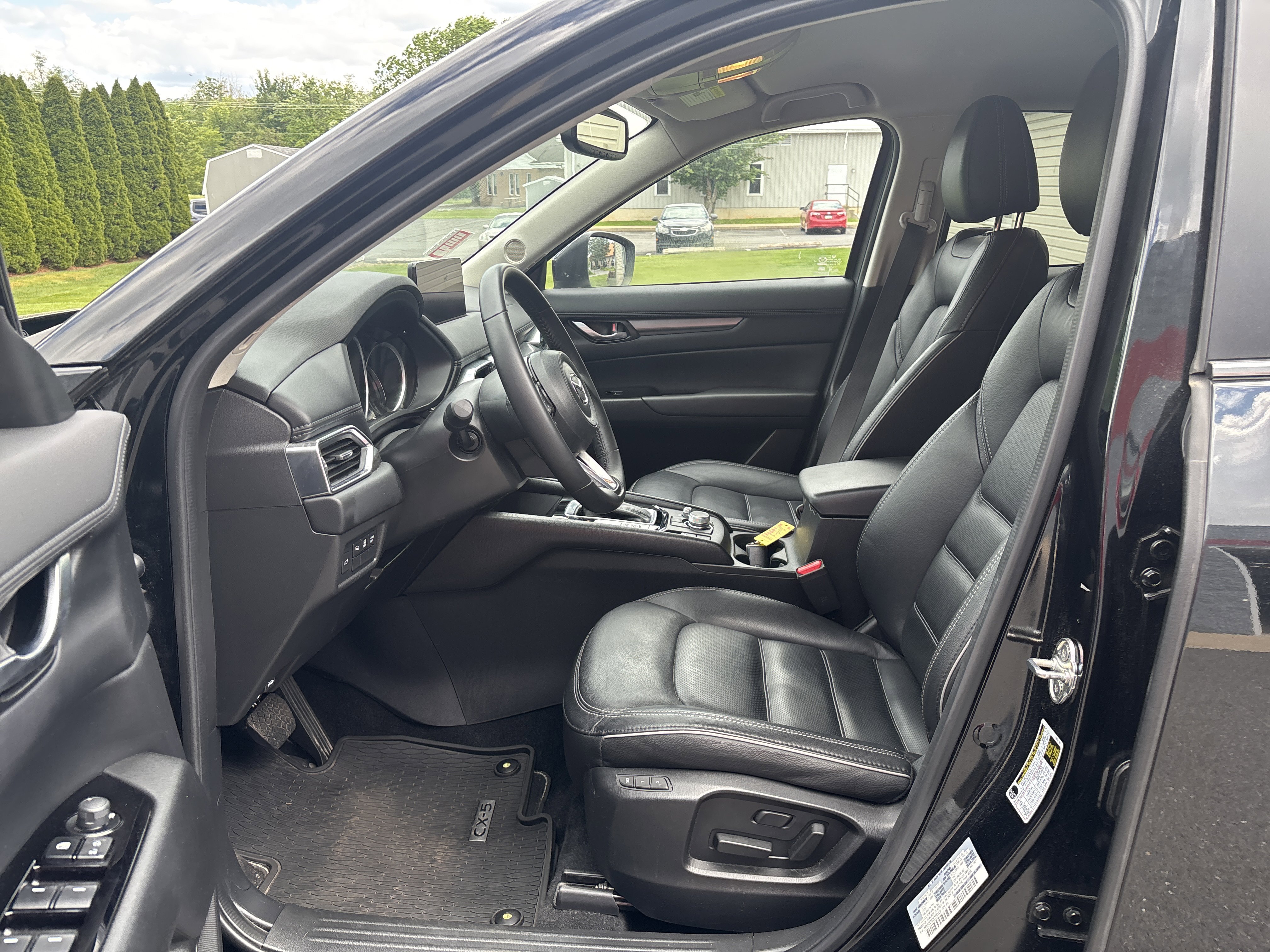 Used 2025 MAZDA CX-5 AWD 2.5 S w/ Preferred Package image 13