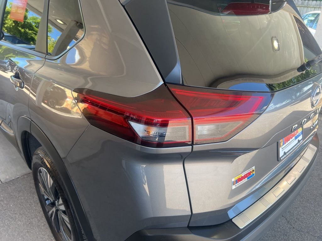 Certified 2023 Nissan Rogue SV image 35