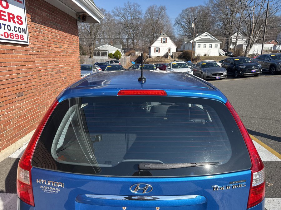 Used 2012 Hyundai Elantra GLS image 9
