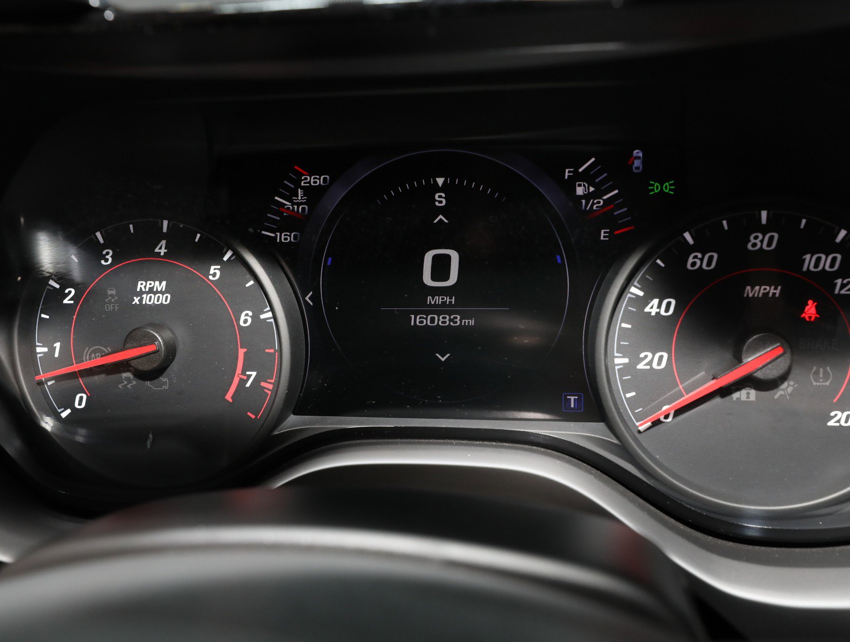 Used 2020 Chevrolet Camaro SS RWD image 76