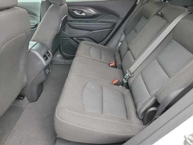 Used 2023 GMC Terrain SLE w/ Elevation Edition FWD image 14