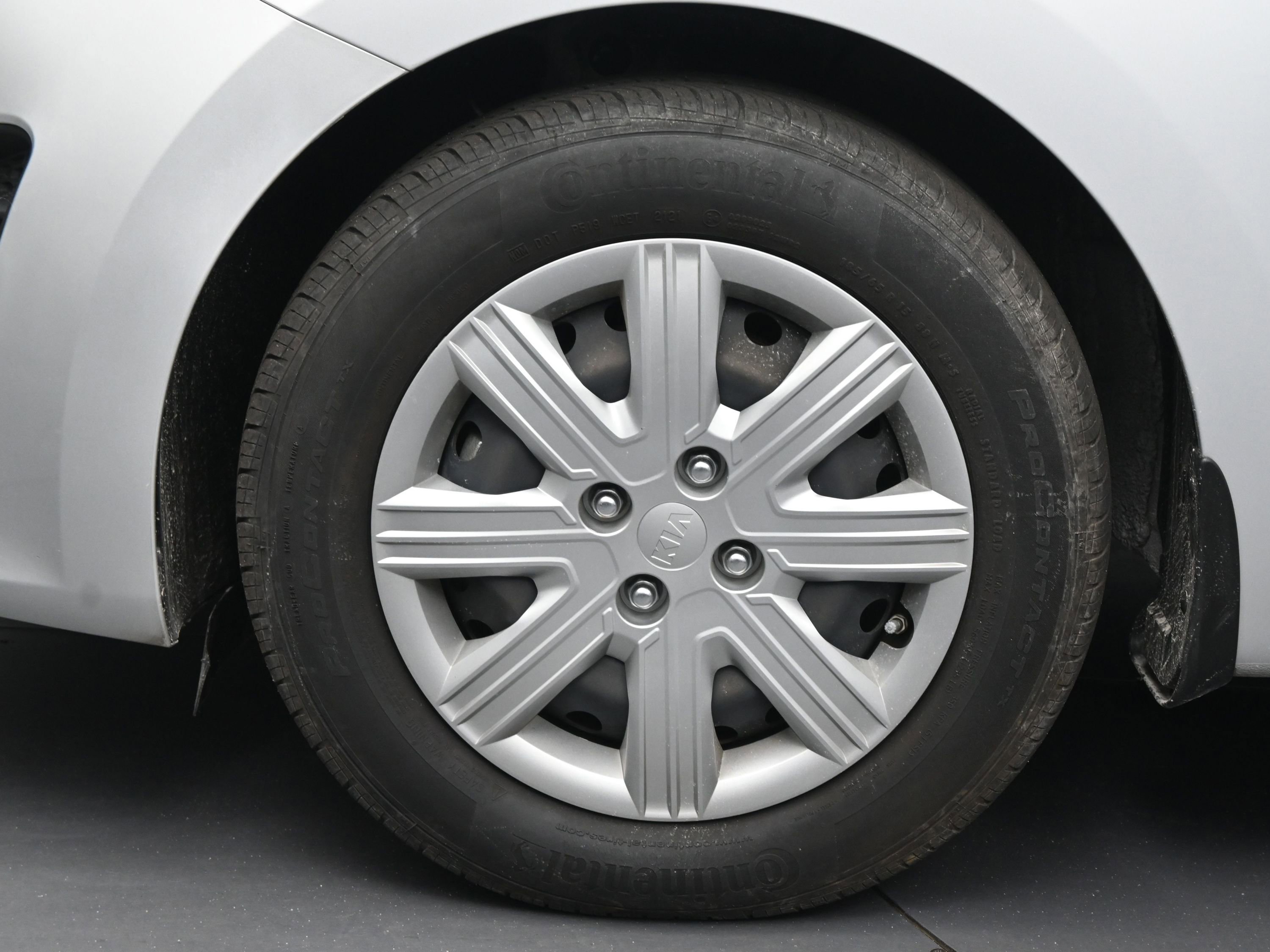 Used 2021 Kia Rio LX image 19