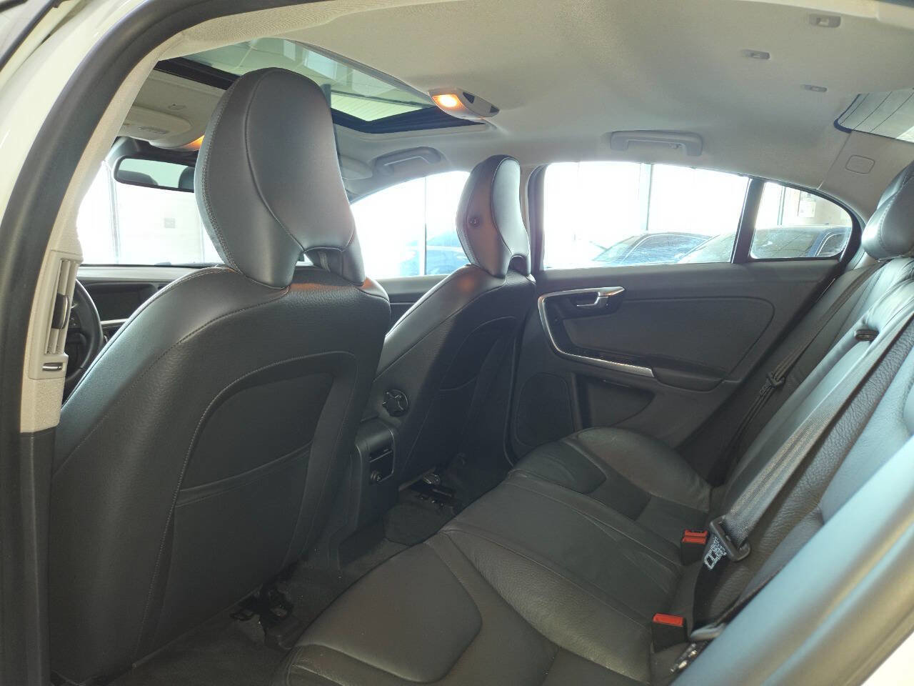 Used 2012 Volvo S60 T5 w/ Climate Pkg FWD image 22