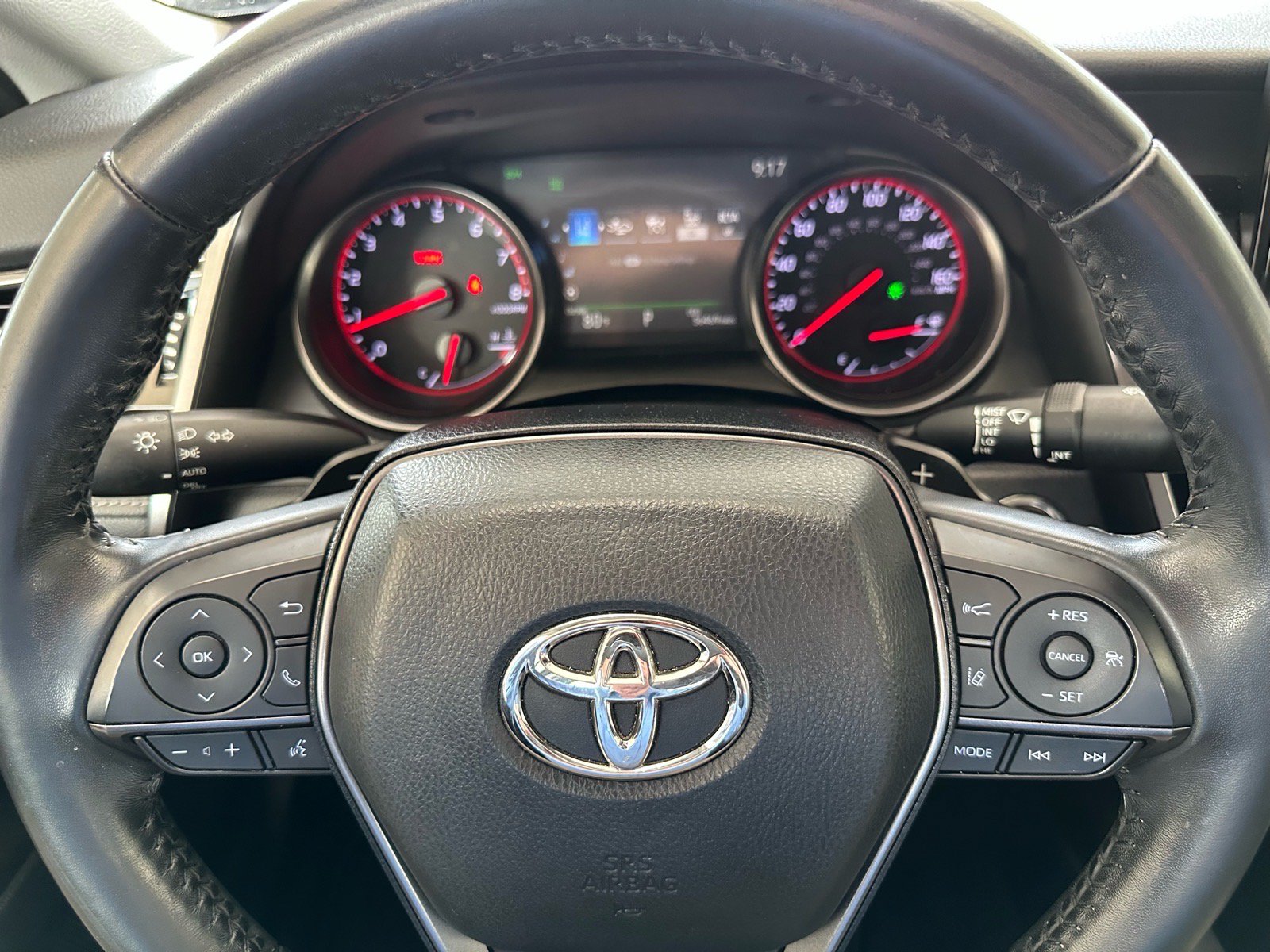 Used 2021 Toyota Camry XSE FWD image 28