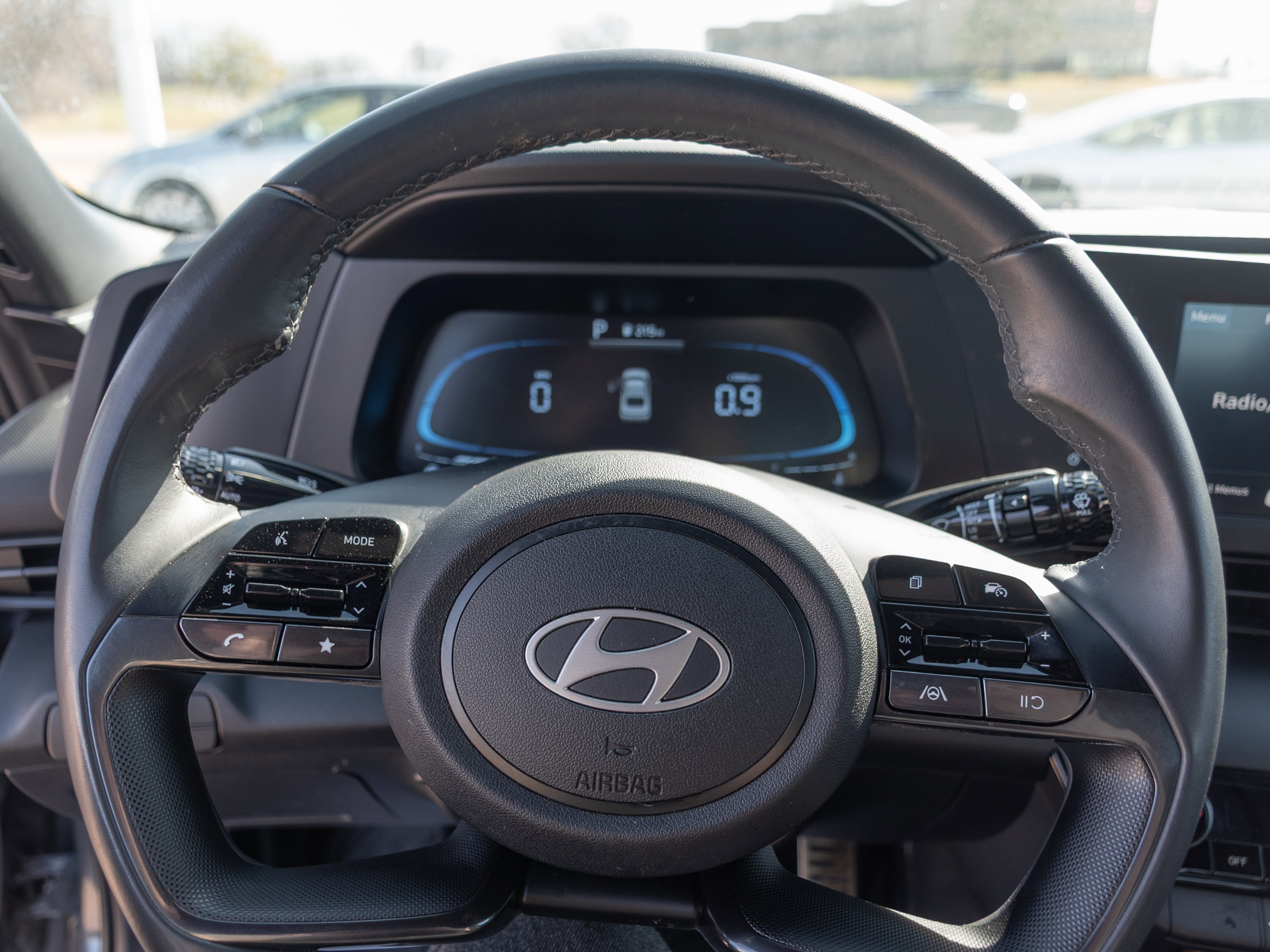 Used 2025 Hyundai Elantra Sport image 11