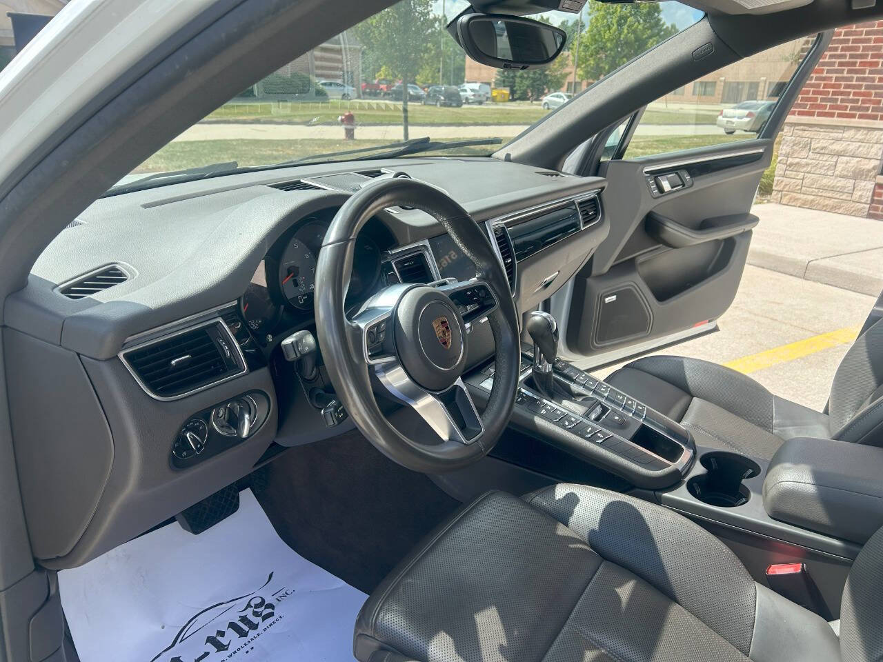 Used 2017 Porsche Macan S image 17