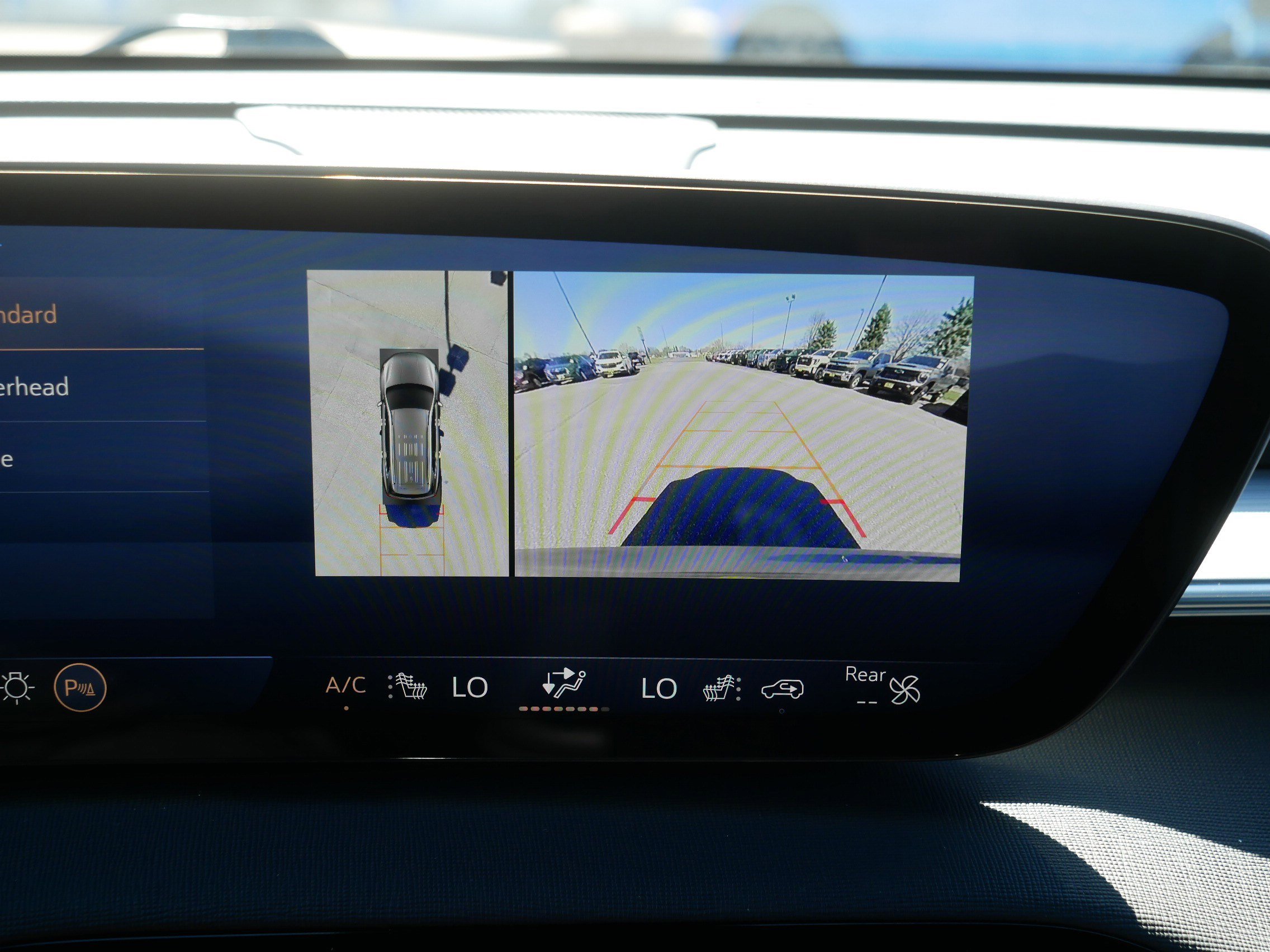 Used 2025 Buick Enclave Preferred image 27