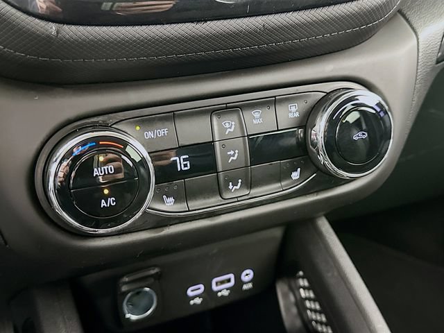 Used 2023 Chevrolet TrailBlazer LT w/ Convenience Package FWD image 17