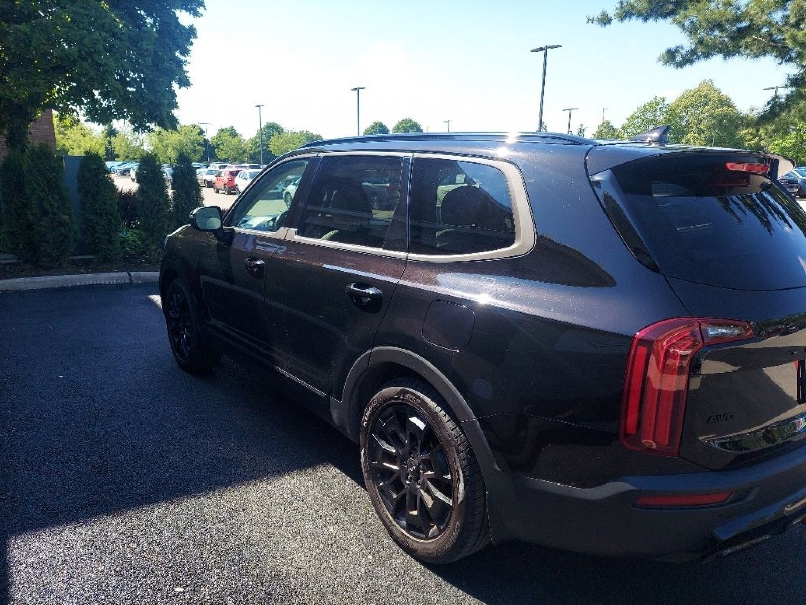Used 2022 Kia Telluride EX w/ EX Premium Package AWD/4WD image 9