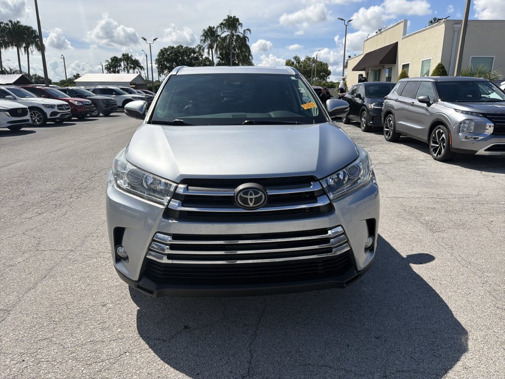 Used 2018 Toyota Highlander Limited AWD/4WD image 7