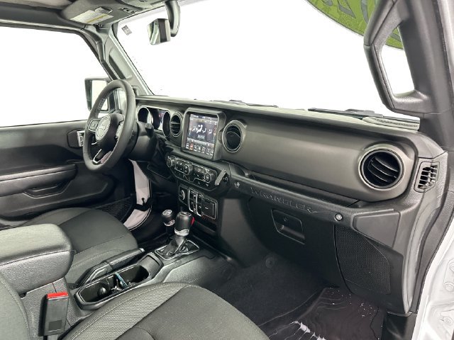 Used 2023 Jeep Wrangler Unlimited w/ Cold Weather Group AWD/4WD image 30