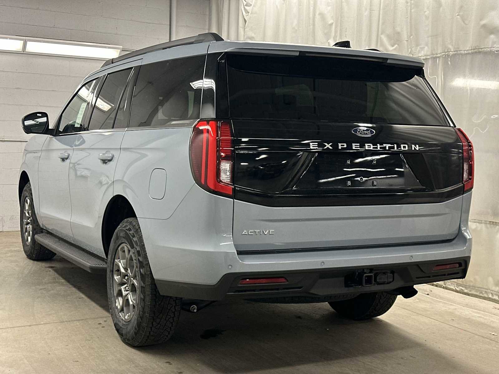 New 2026 Ford Expedition Active AWD/4WD image 31