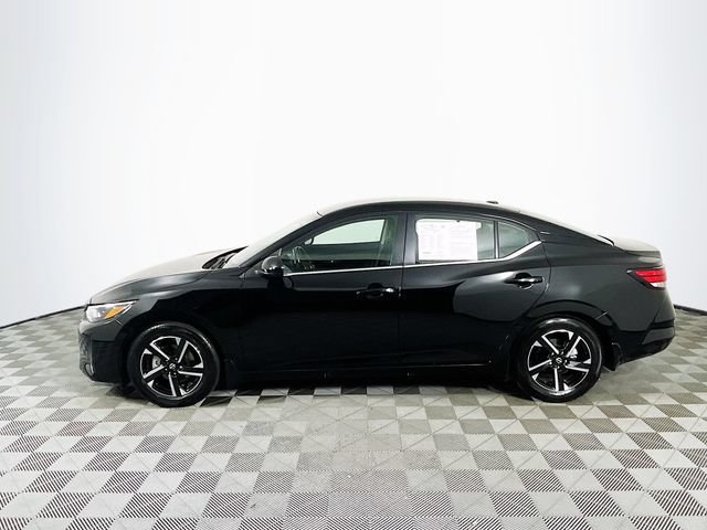 Used 2025 Nissan Sentra SV w/ All-Weather Package FWD image 5
