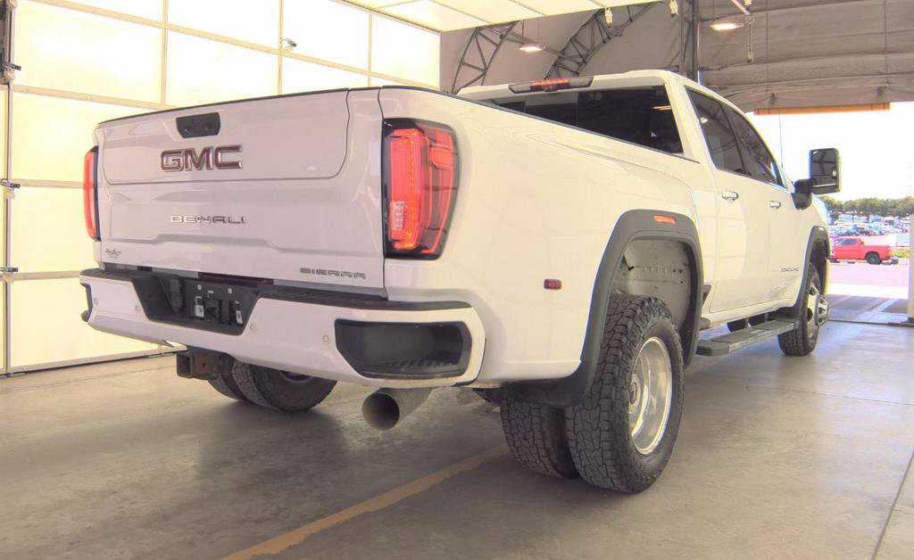 Used 2020 GMC Sierra 3500 Denali w/ Denali Ultimate Package AWD/4WD image 8