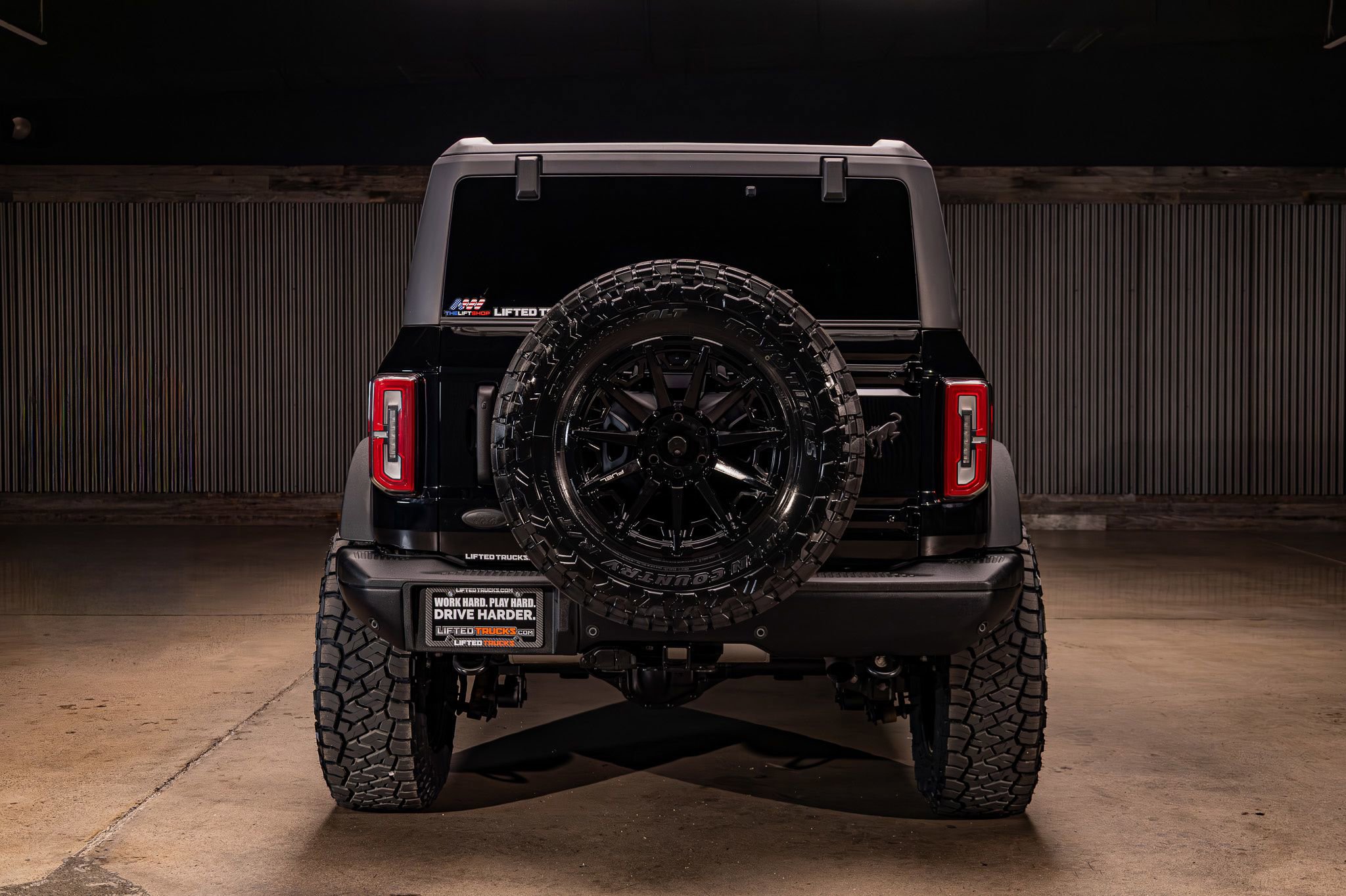 Used 2024 Ford Bronco Badlands image 8