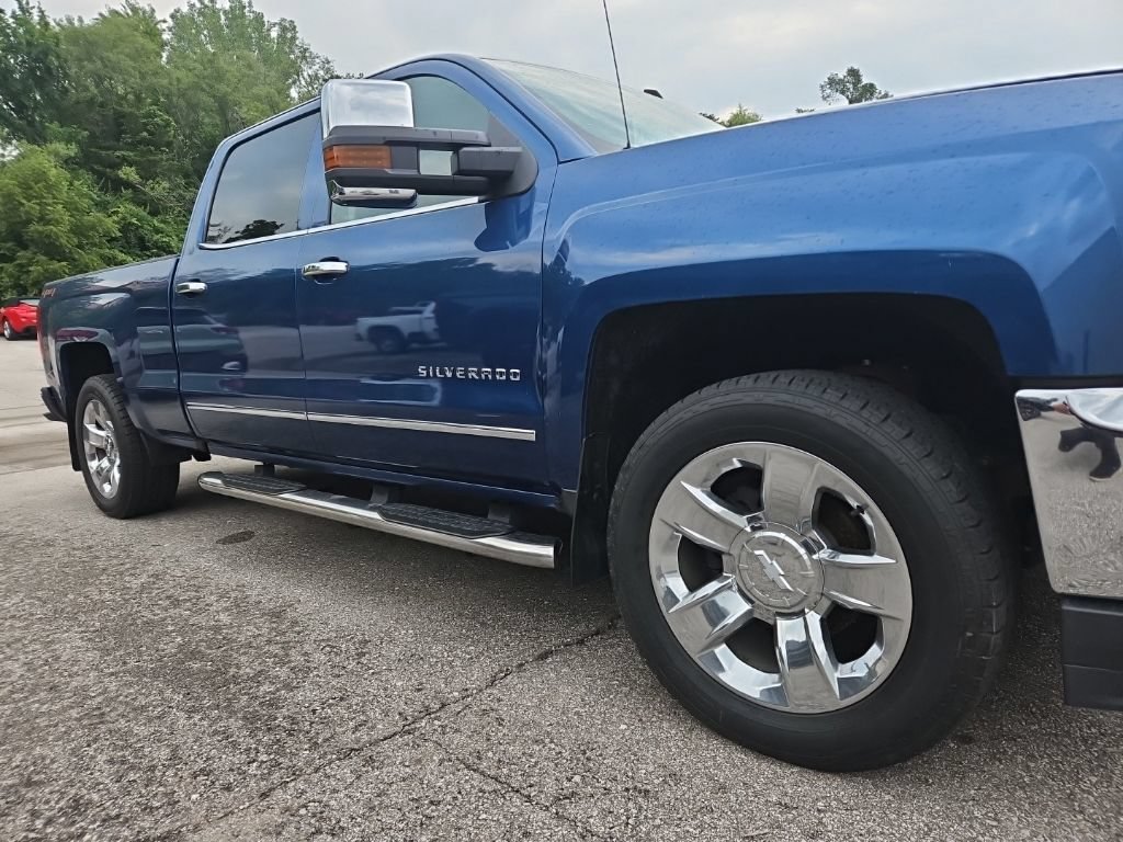 Used 2018 Chevrolet Silverado 1500 LTZ w/ LTZ Plus Package AWD/4WD image 5