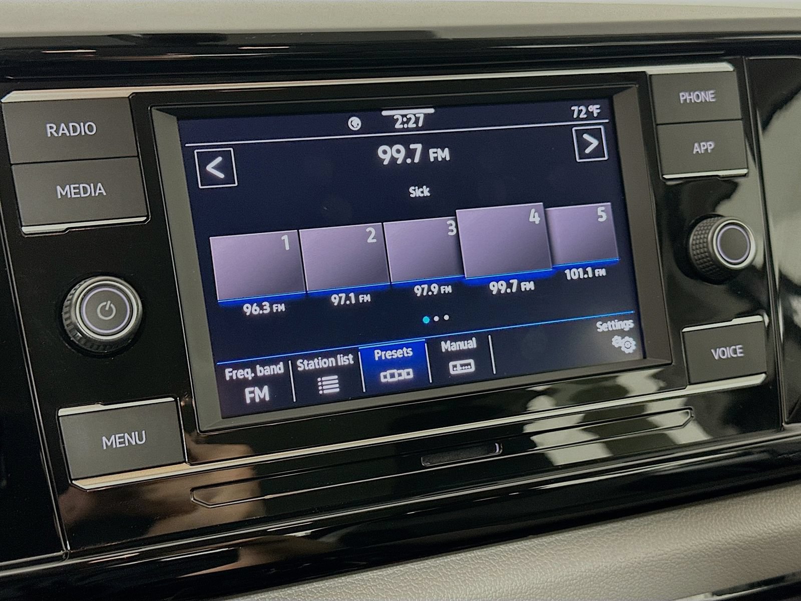 Certified 2023 Volkswagen Taos S FWD image 24