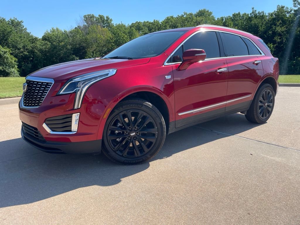 Used 2025 Cadillac XT5 Luxury w/ LPO, Red Accent Package