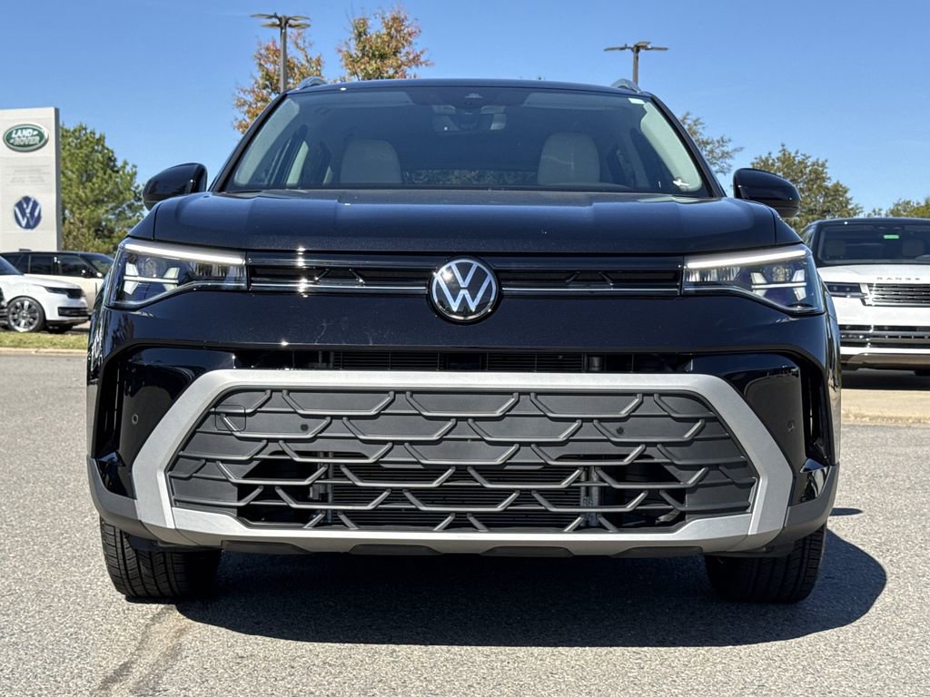 Used 2025 Volkswagen Taos SE image 14