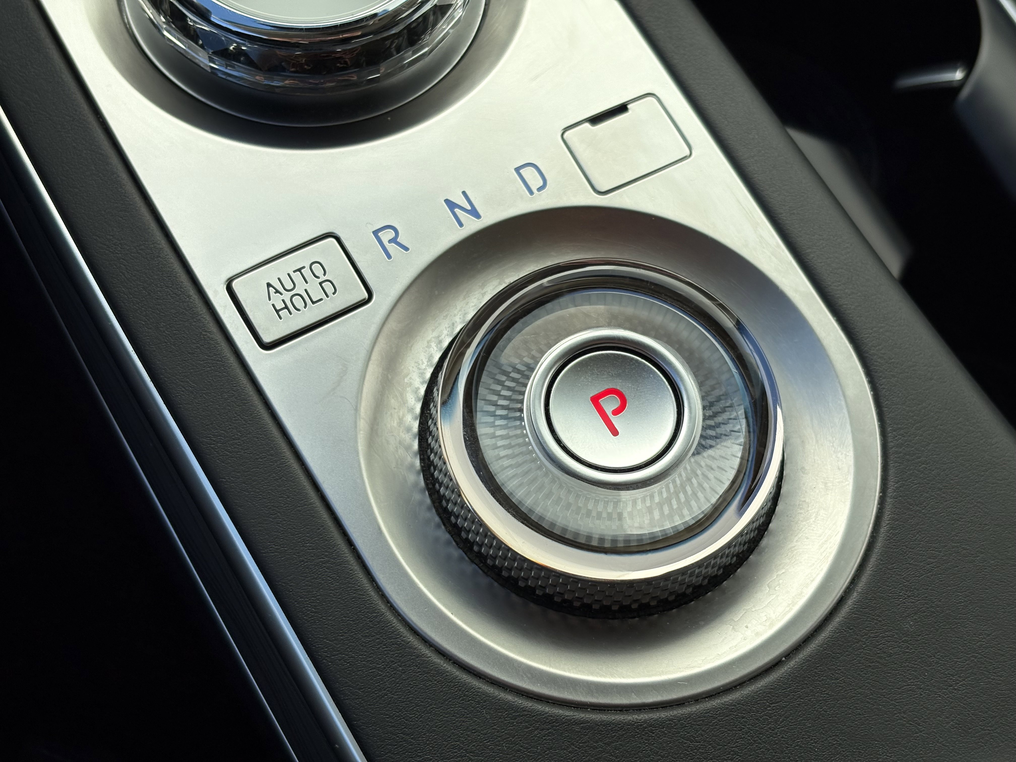 Used 2022 Genesis GV70 2.5T w/ Advanced Package image 28