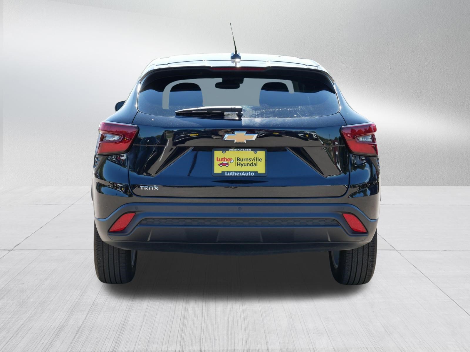 Used 2025 Chevrolet Trax LS w/ LS Convenience Package FWD image 6