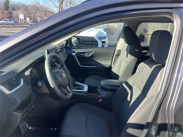 Used 2022 Toyota RAV4 XLE image 11