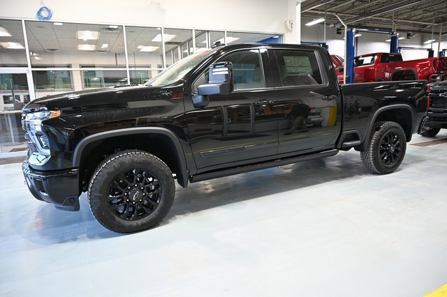 New 2026 Chevrolet Silverado 2500 High Country w/ Midnight Edition image 8