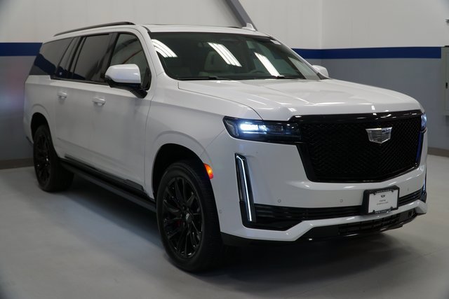 New 2024 Cadillac Escalade ESV Sport Platinum w/ LPO, ONYX Package image 8