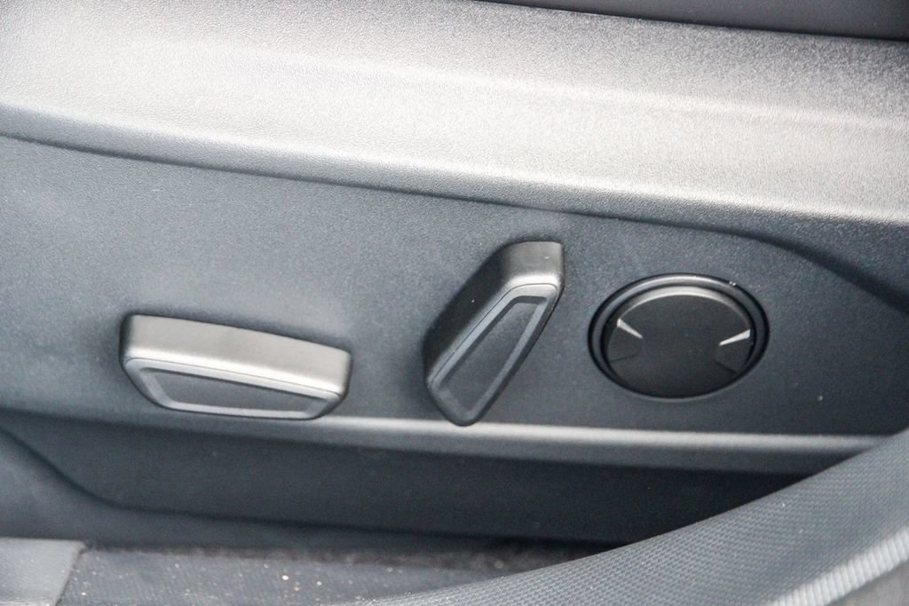 New 2026 Ford Mustang Mach-E Select RWD image 22