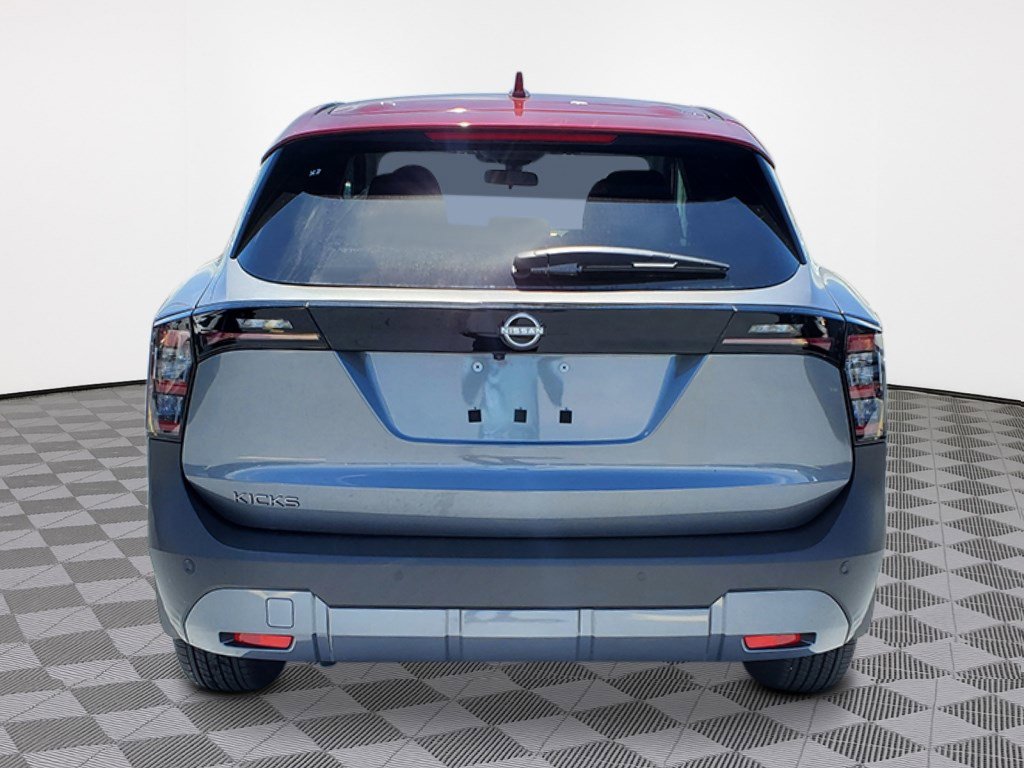 New 2026 Nissan Kicks SV image 4