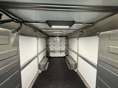 Used 2025 Chevrolet Brightdrop 600 w/ Power Door Package AWD/4WD image 9