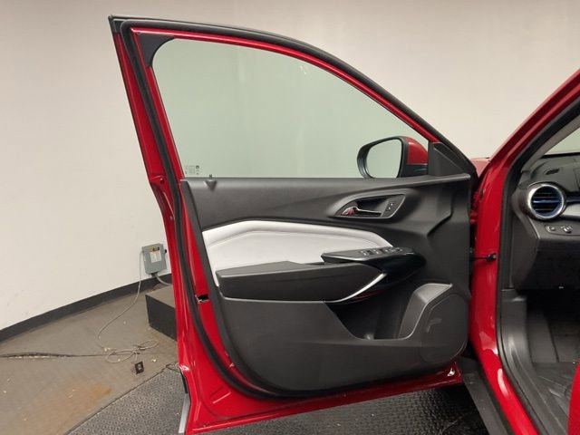 New 2026 Chevrolet Trax LT image 9