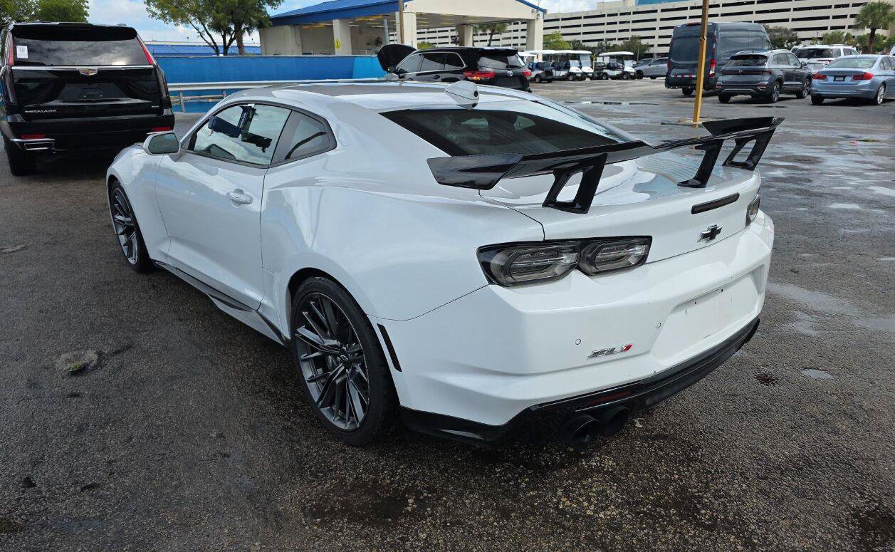 Used 2023 Chevrolet Camaro ZL1 RWD image 11