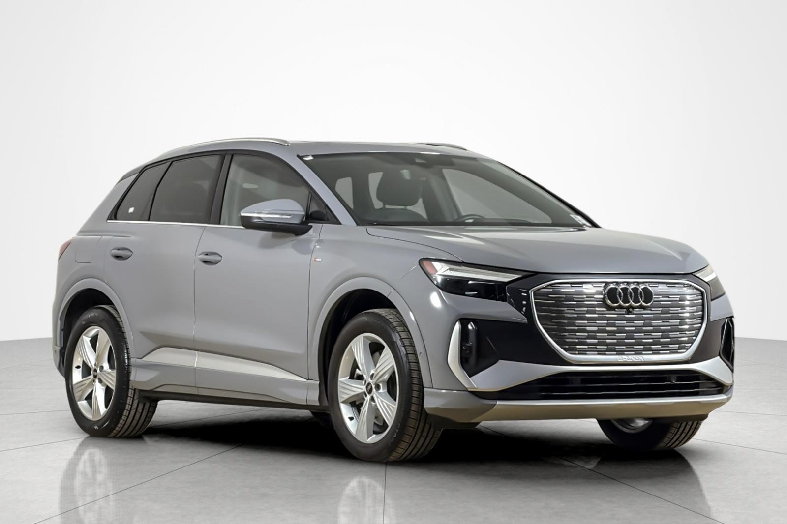 Certified 2023 Audi Q4 e-tron Premium Plus w/ Premium Plus AWD/4WD image 7