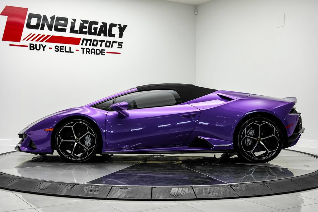 Used 2024 Lamborghini Huracan EVO AWD/4WD image 12