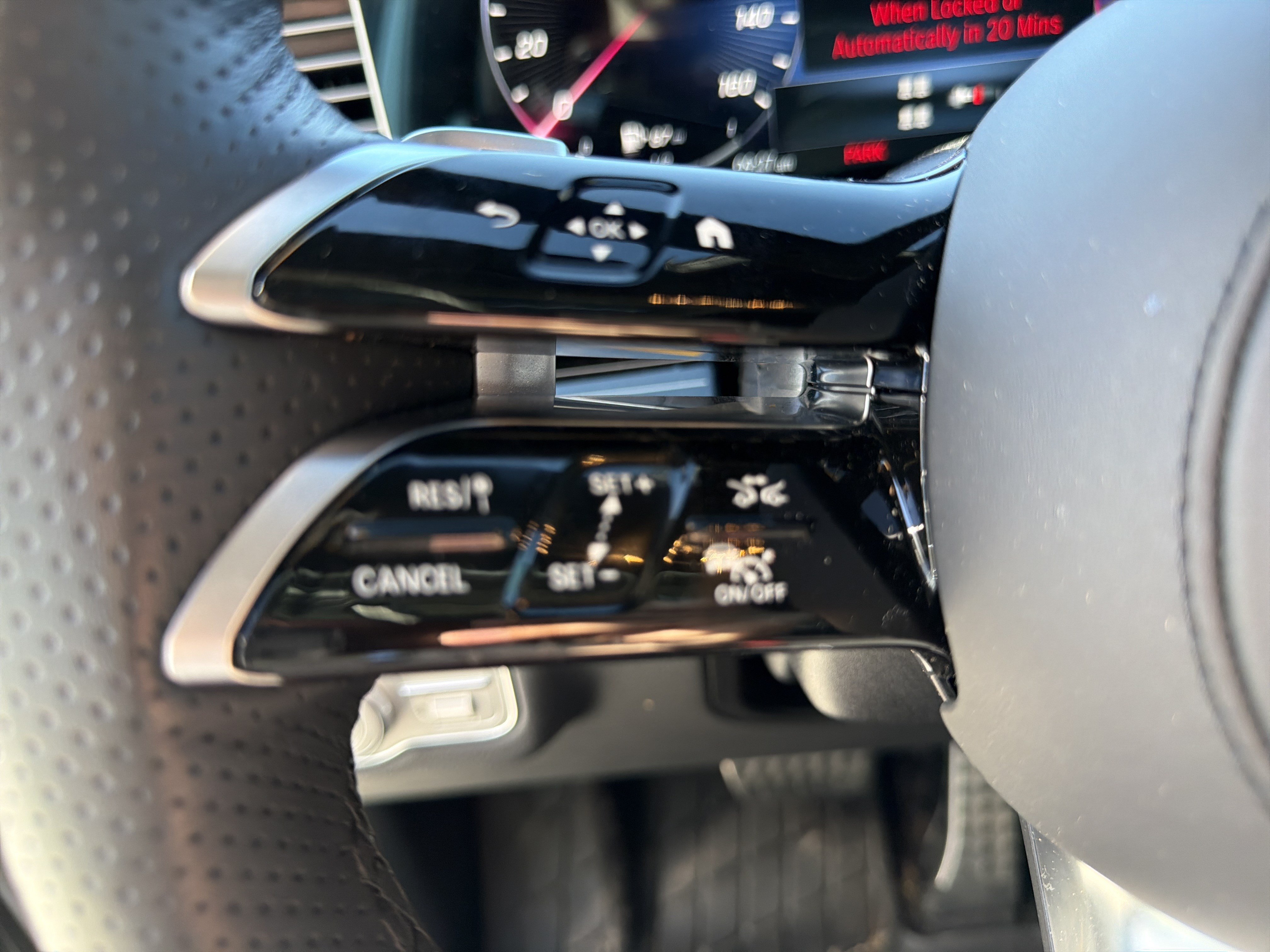 Certified 2025 Mercedes-Benz GLS 450 4MATIC image 19