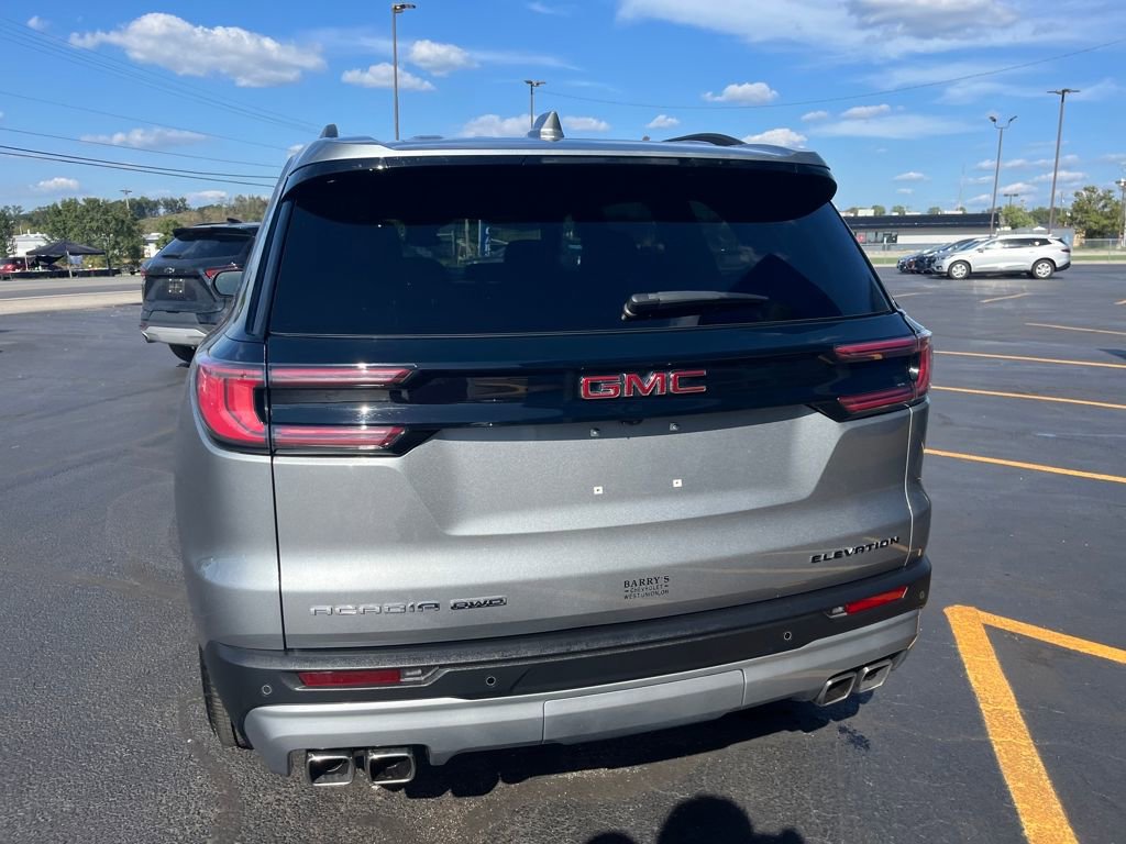 Used 2025 GMC Acadia Elevation image 4