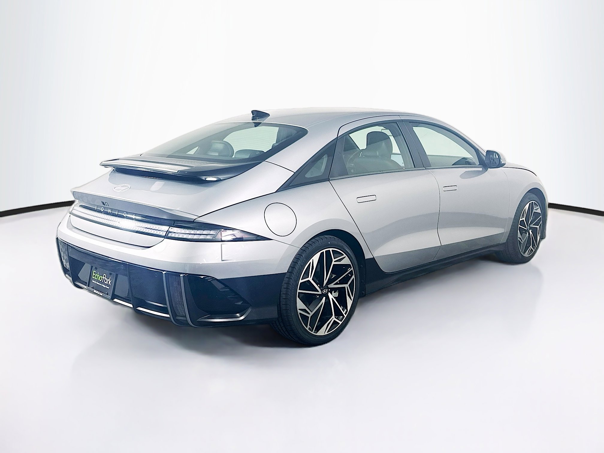 Used 2024 Hyundai Ioniq 6 SEL RWD image 9