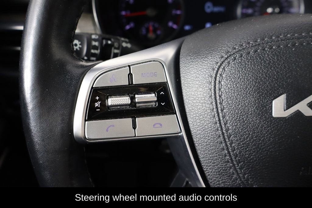 Used 2022 Kia Telluride SX w/ Nightfall Edition Package image 8