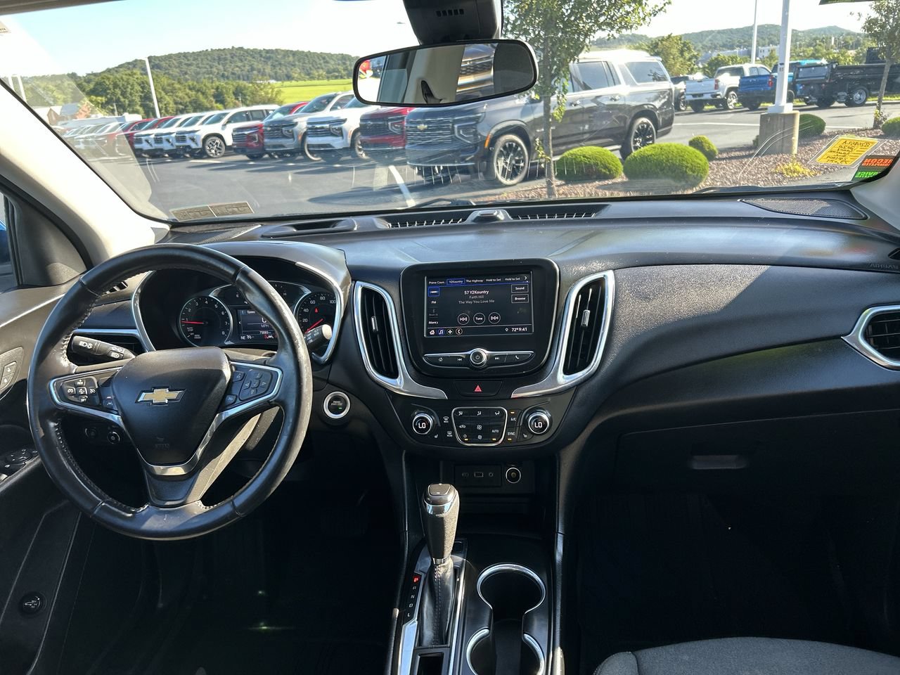 Used 2020 Chevrolet Equinox LT AWD/4WD image 17