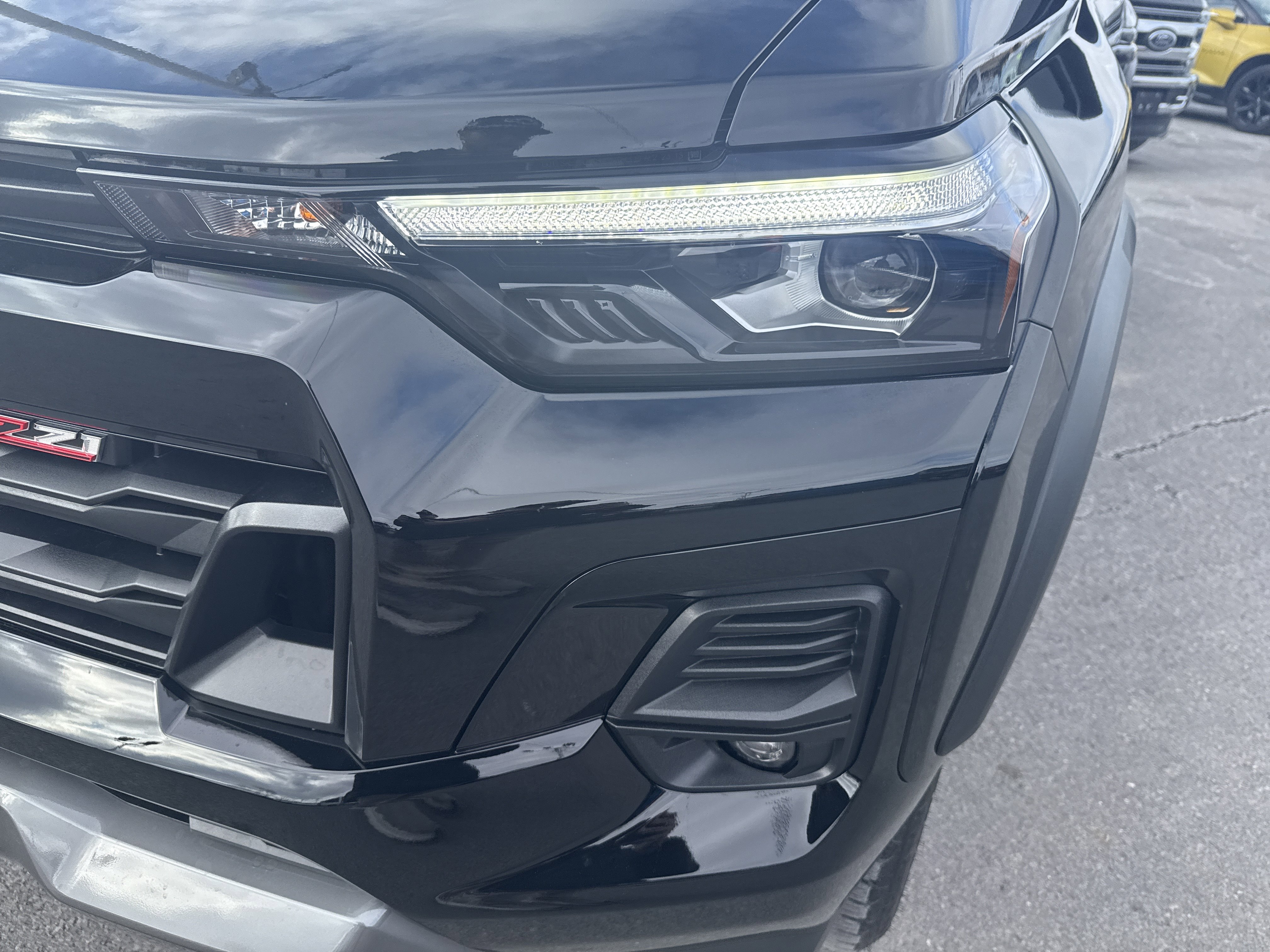 Used 2024 Chevrolet Colorado Z71 w/ Z71 Convenience Package 2 image 9