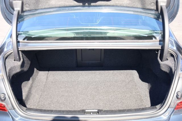 Used 2024 Volvo S60 B5 Core image 27