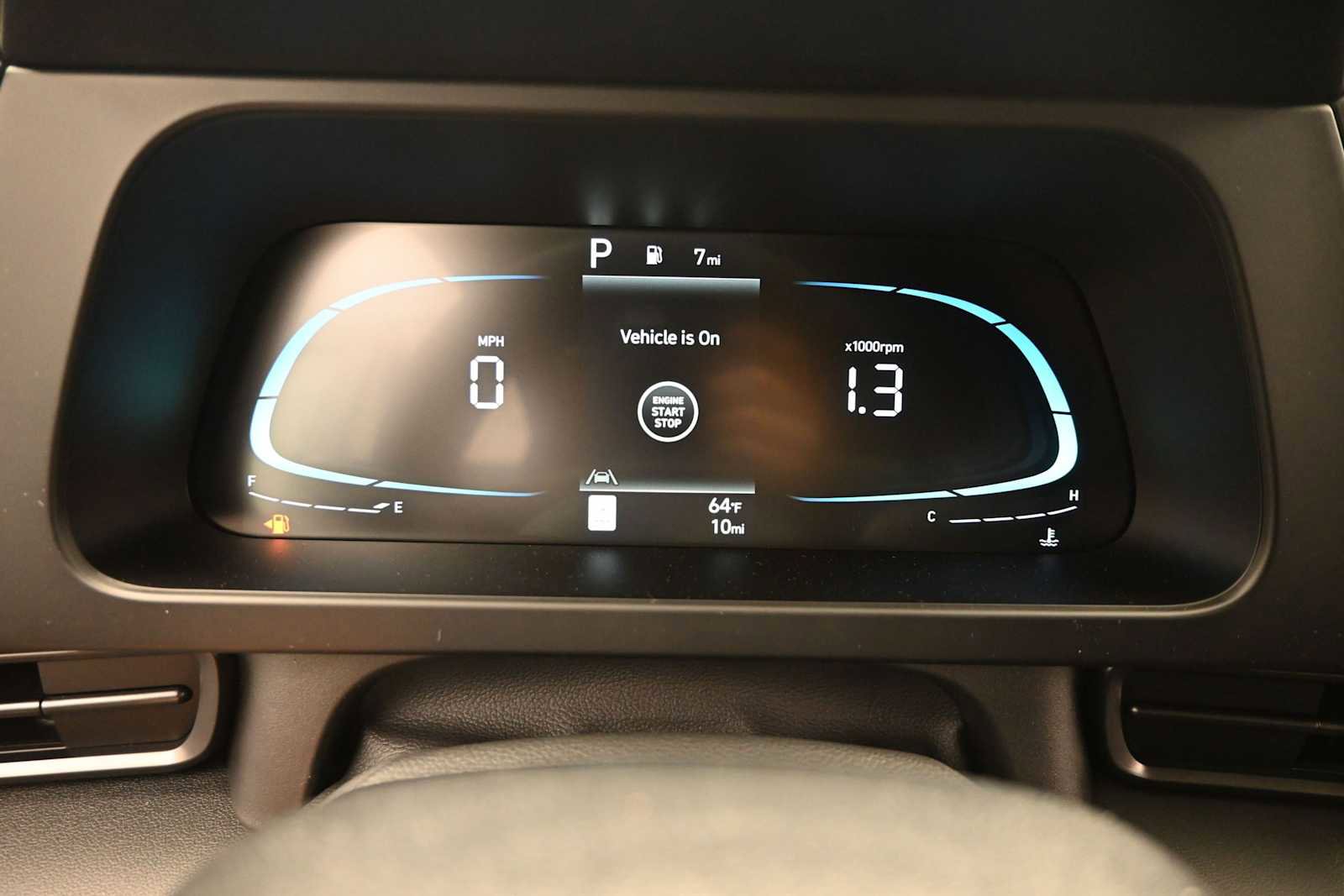 New 2026 Hyundai Elantra Sport FWD image 17