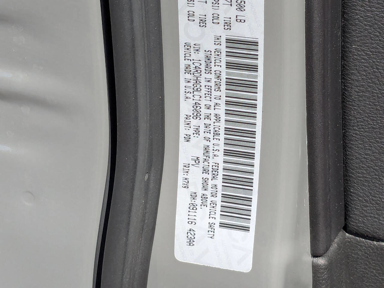 Used 2020 Dodge Durango SXT image 34